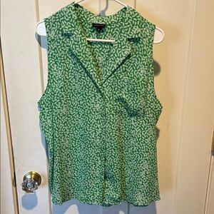 Who What Wear Green and White Patterned Blouse
